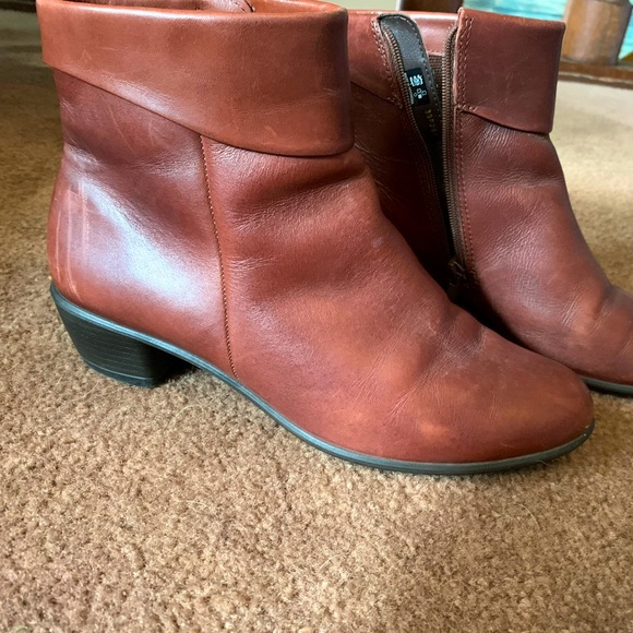 Ecco Shoes - Brown leather ECCO boots size 8.5